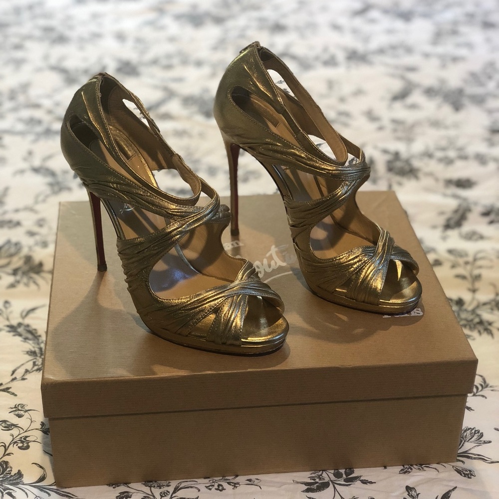 Louboutin Pumps